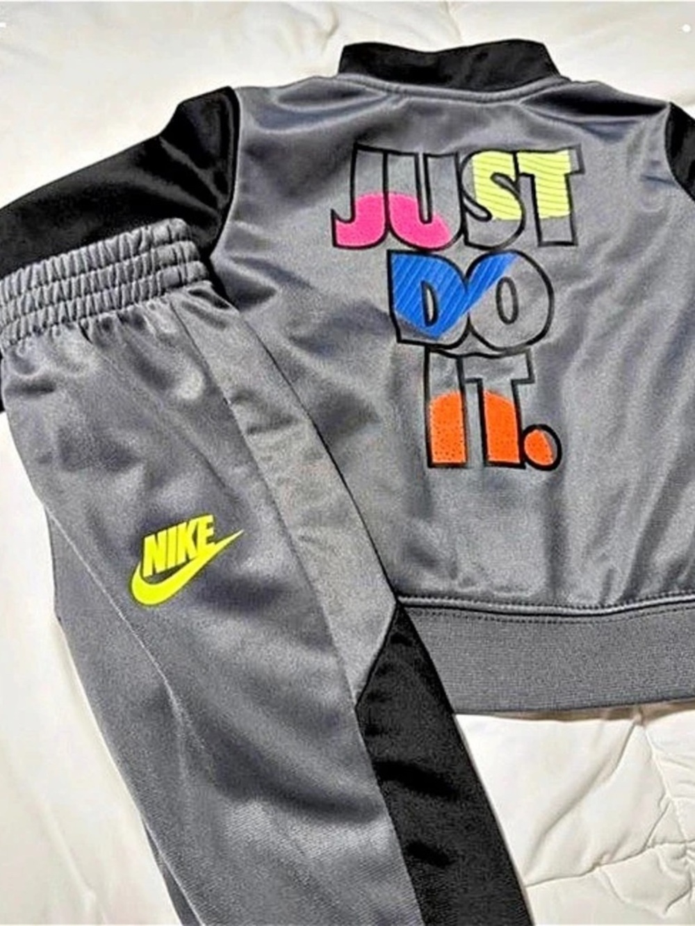 Nike Toddler Boys Just Do It Full-Zip Jacket & Pants Track Set Gray & Black